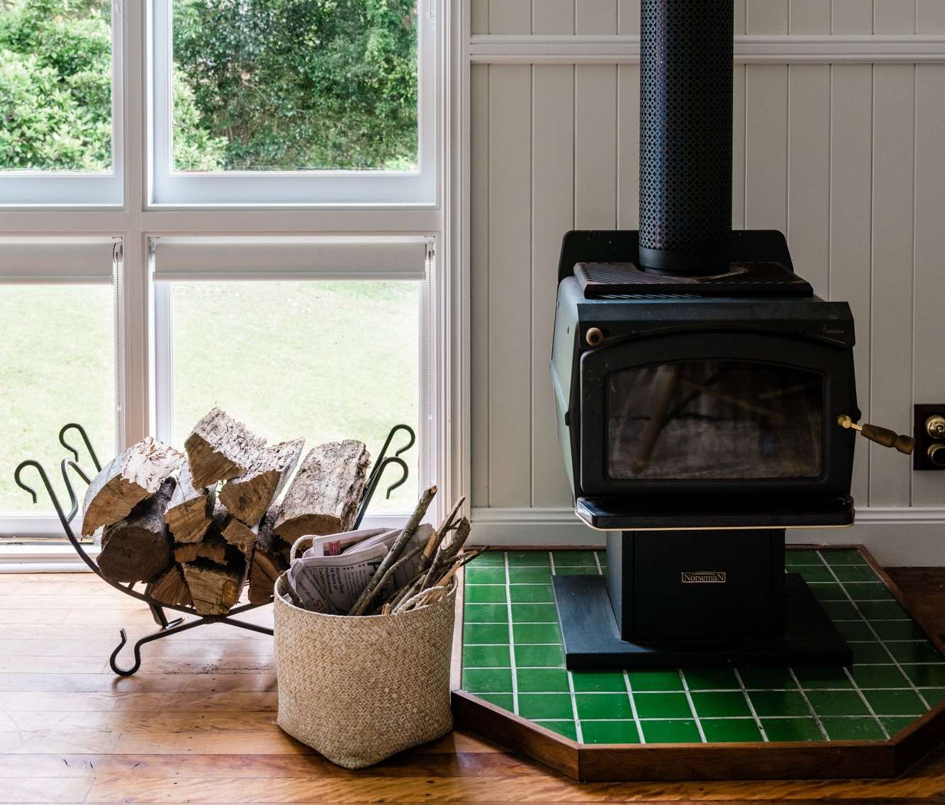 Bowerbird Cottage - Fireplace